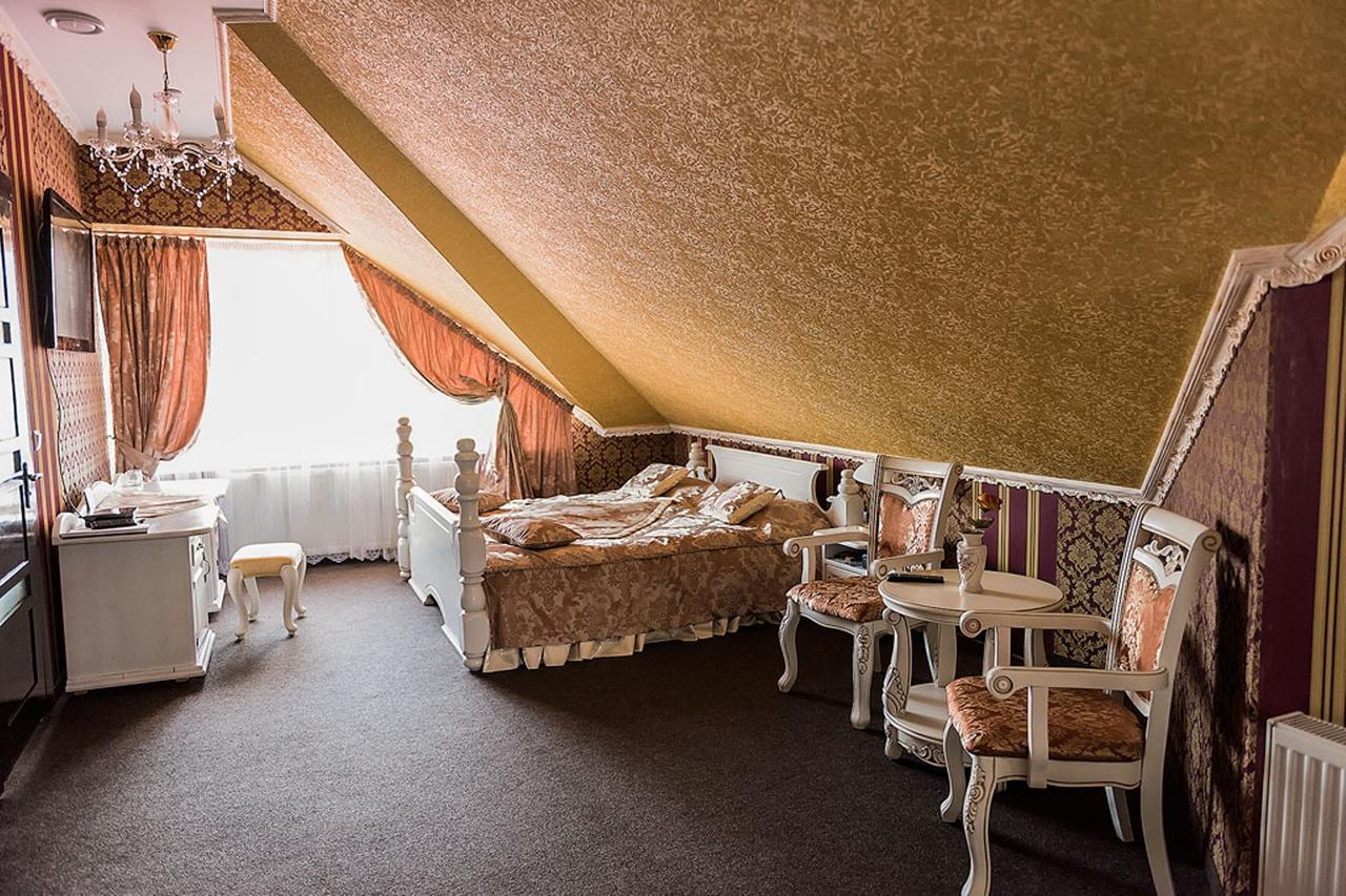 Golden Palace Dubove ภายนอก รูปภาพ